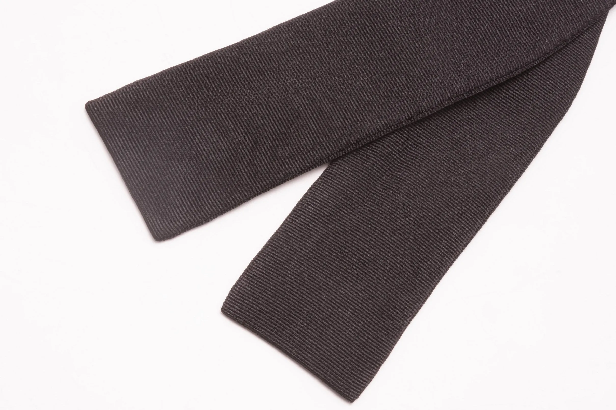 Black Batwing Silk Faille Grosgrain Bow Tie