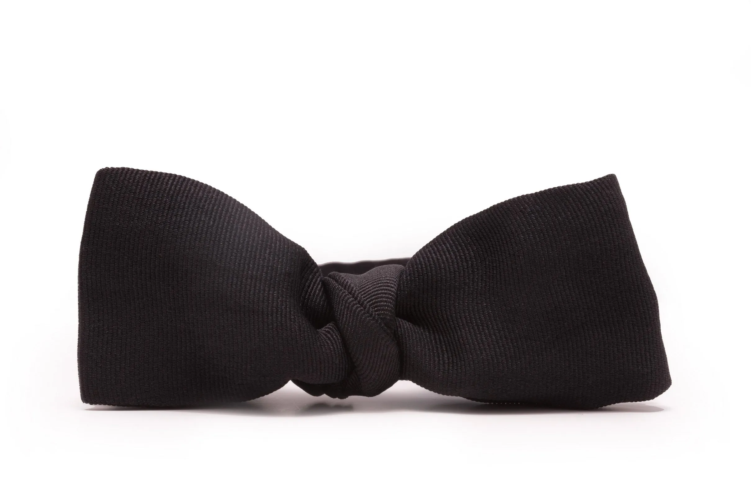 Black Batwing Silk Faille Grosgrain Bow Tie