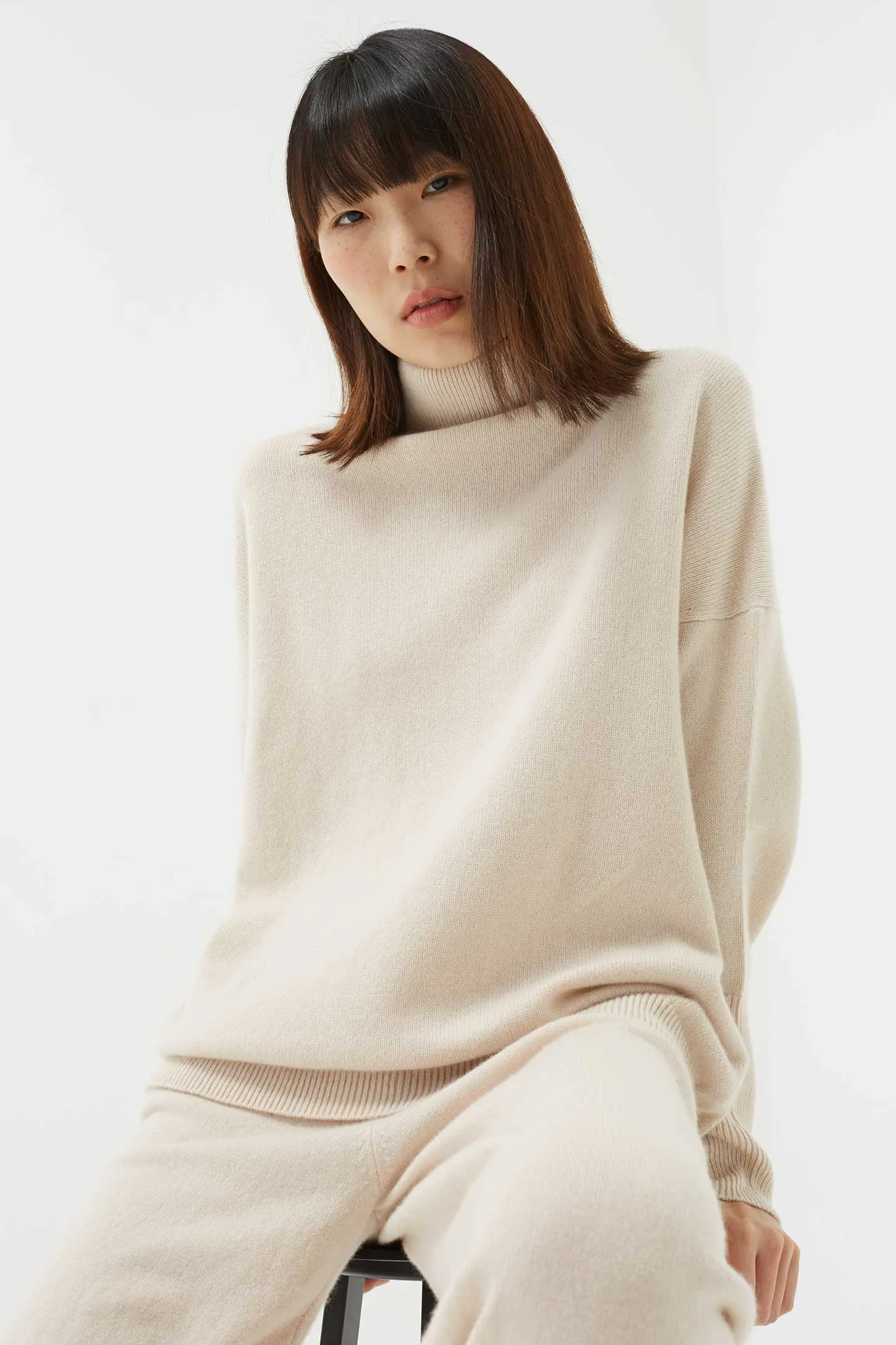 Bone Cashmere Rollneck Sweater