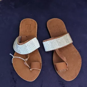 Hibiscus White and Silver Sandal